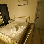 Kybele Alacati 호텔 *