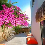 Kybele Alacati 호텔 *